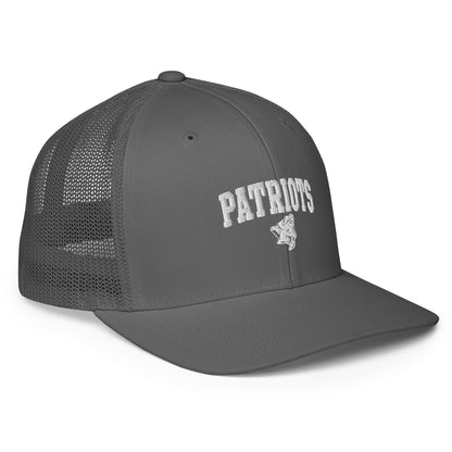 Closed-back trucker cap